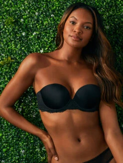 On Gossamer Basic Strapless Bra 7 On Gossamer Basic Strapless Bra -PRIMADONNA Shop G3162OnGossamerStraplessBraBlackFrontLifestyle3