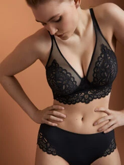 PrimaDonna Twist First Night Hotpants -PRIMADONNA Shop PrimaDonnaTwistFirstNightBra0141886Hotpants0541882Black