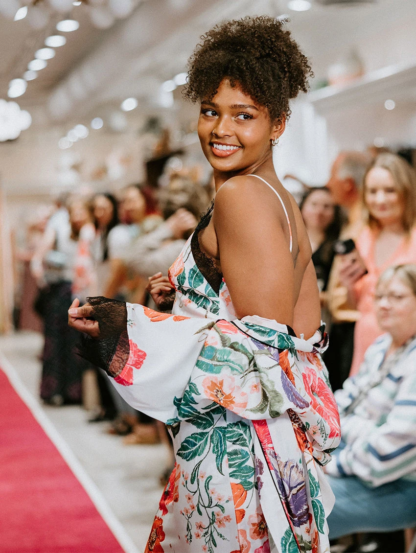 Kilo Brava The Satin Maxi Robe 3 Kilo Brava The Satin Maxi Robe